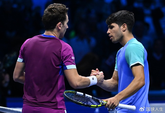 澳网碾压ATP总决赛，阿尔卡拉斯带队取胜