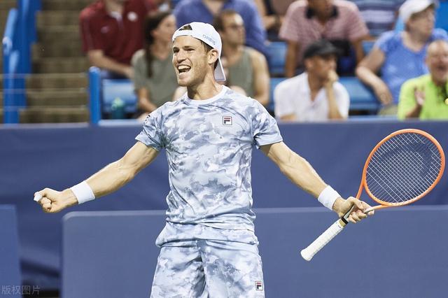 ATP总决赛险胜拉沃尔杯，穆雷刷新纪录