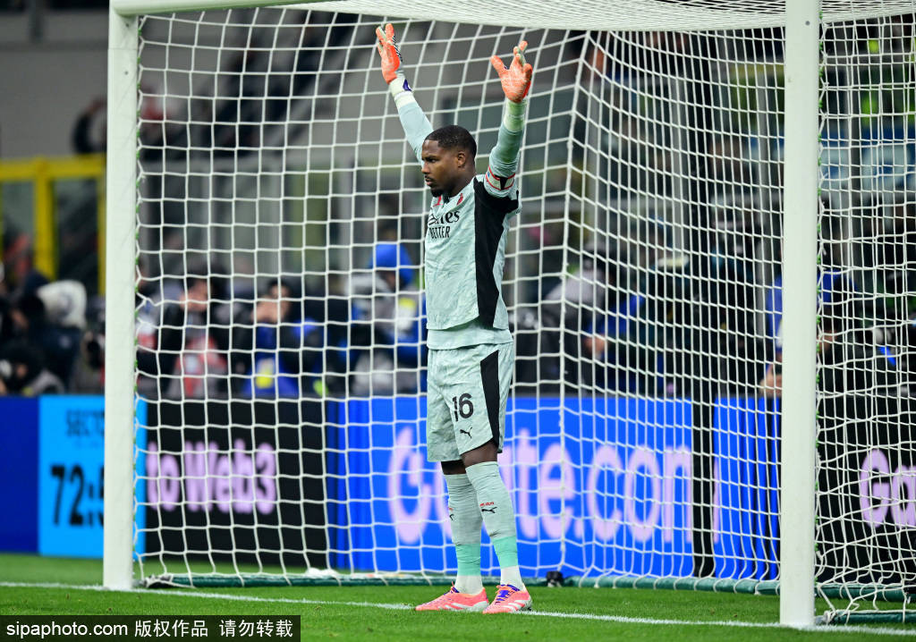 阿根廷险胜塞内加尔，穆勒点燃赛场