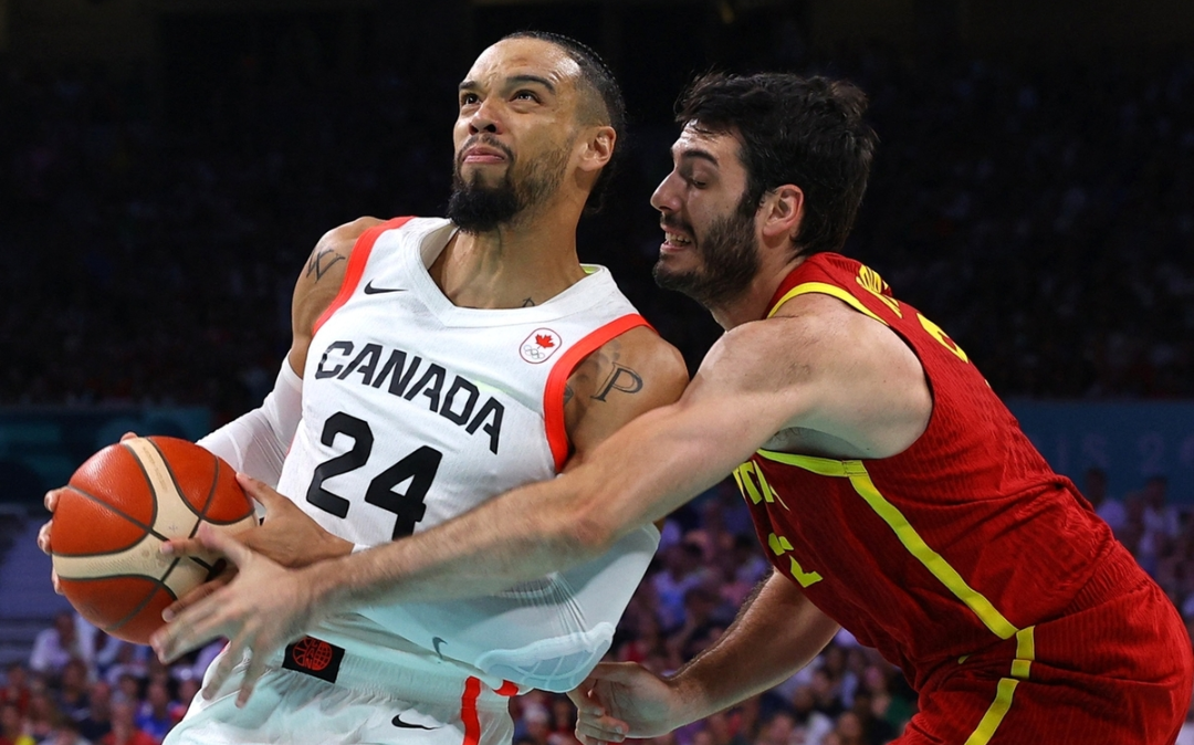 加拿大男篮轻取西班牙男篮，杰伦·布朗送出助攻