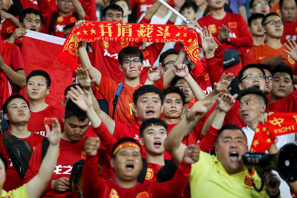 国家队再战赛场，全力争取胜利