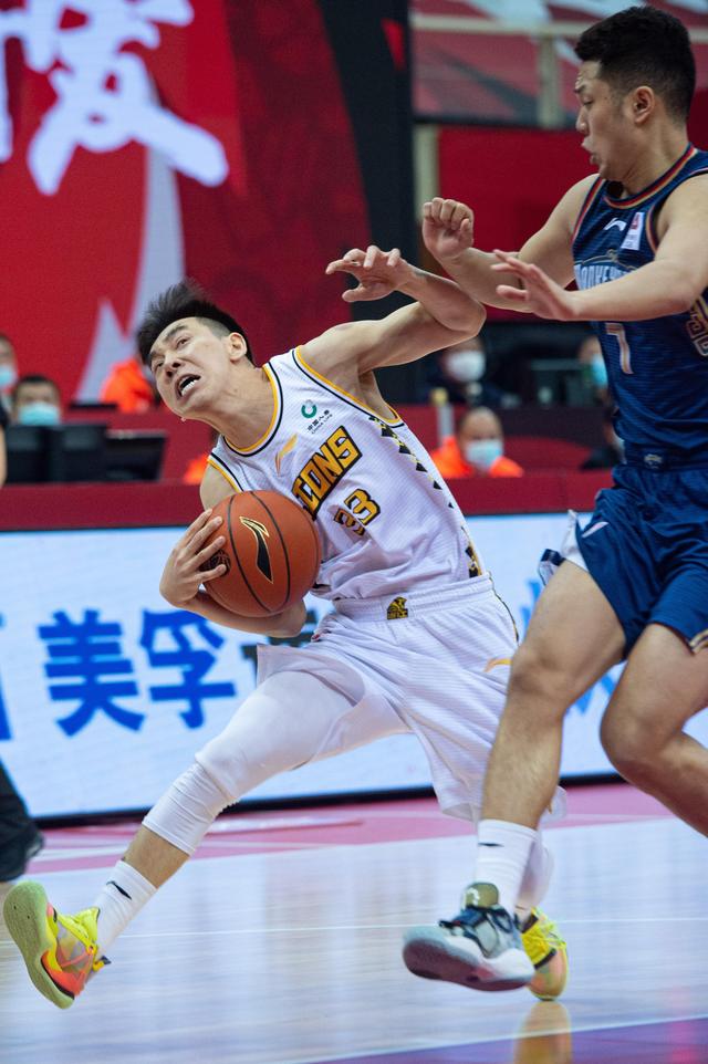 南京森晖大胜河南建业，取得胜利