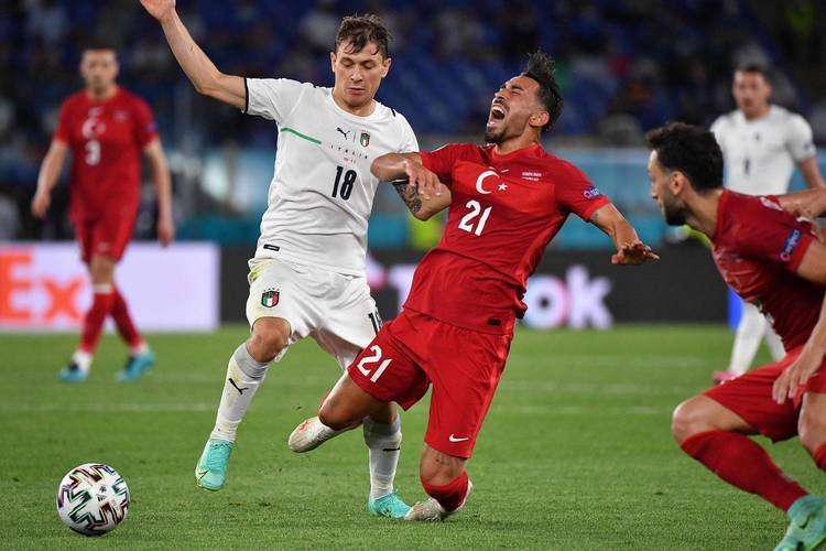 西班牙险胜土耳其,门迪高光表现 西班牙险胜土耳其,门迪高光表现