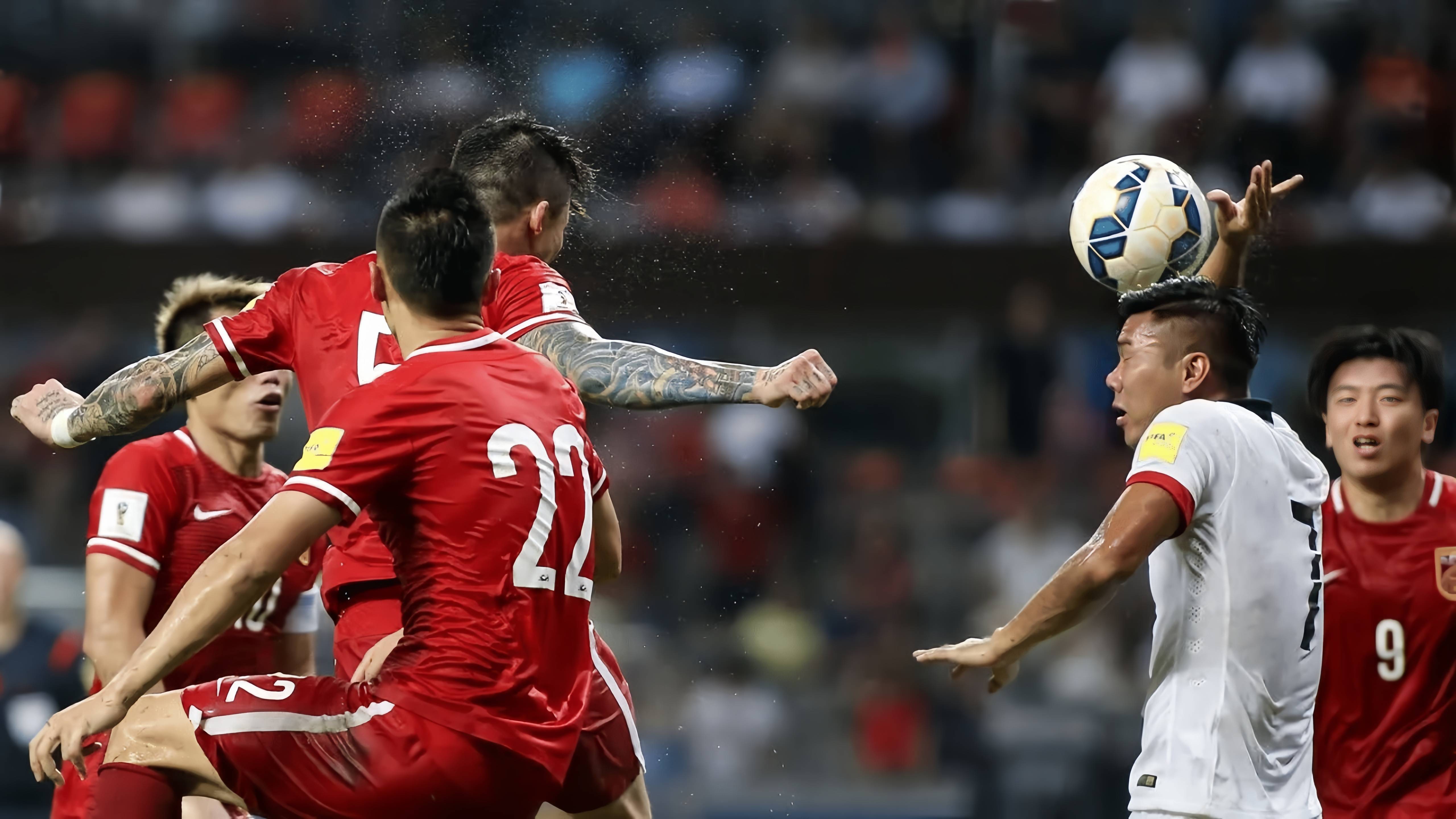 国内足球冠军争夺战打响,胜负难料 国内足球冠军争夺战打响,胜负难料