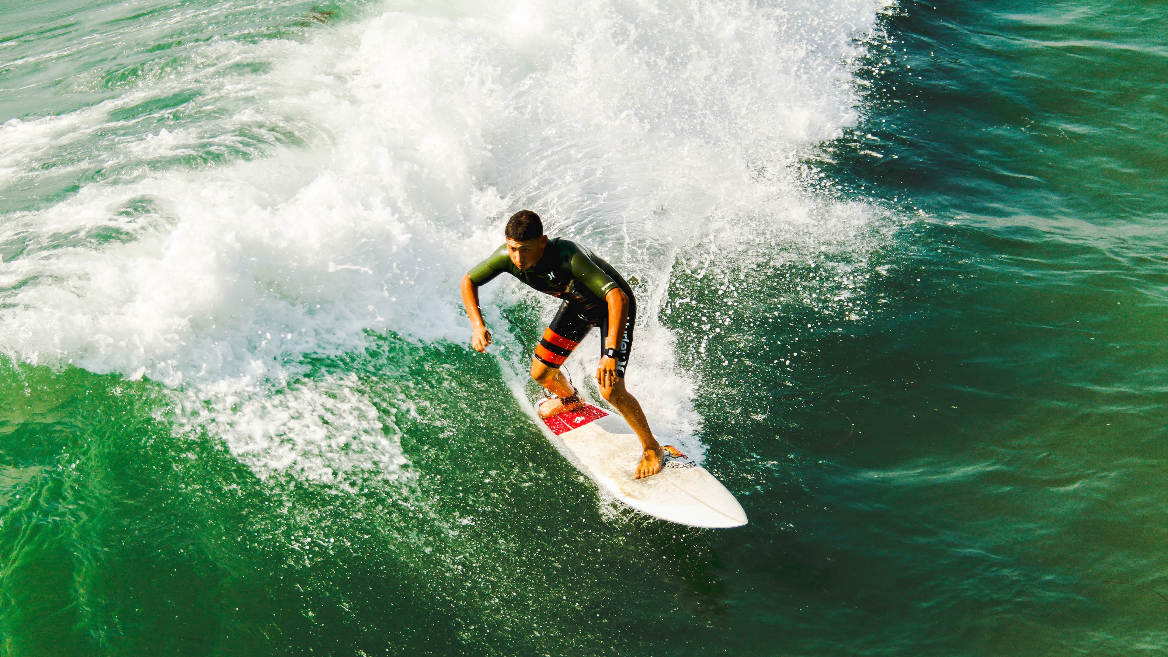 武切维奇爆发难救主，马刺最后时刻神奇逆转公牛